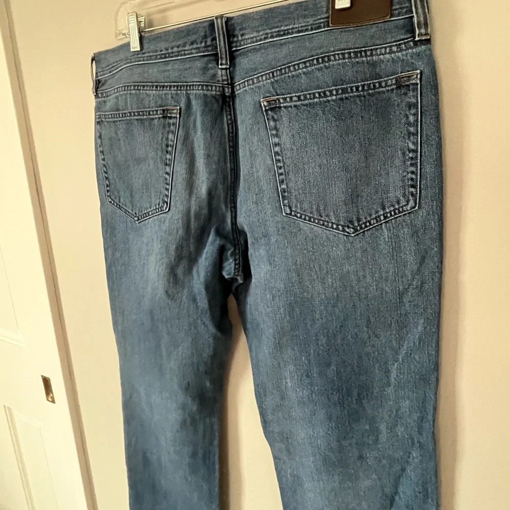 J Crew The Sutton Men's Jeans 34X31 Denim Pants Medium Wash 100% Cotton Blue